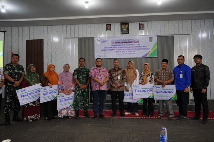 Pj Bupati Inhil Buka Sosialisasi Program BPJS Ketenagakerjaan Bagi Pekerja Transportasi dan Pengelola Parkir