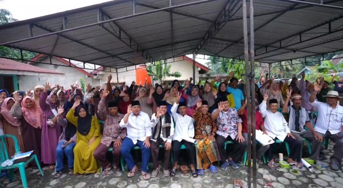 Alfedri-Husni Dipuji Sebagai Pemimpin Jujur oleh Presiden Ngapak Riau