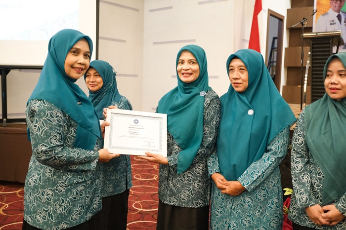 Progres Pelaksanaan 10 Program Pokok Tinggi, TP-PKK Siak Diganjar Penghargaan oleh TP-PKK Provinsi