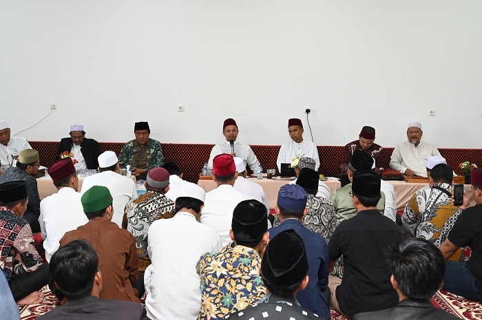 Ratusan Pimpinan Ponpes se-Riau Deklarasi Dukung Abdul Wahid-SF. Hariyanto