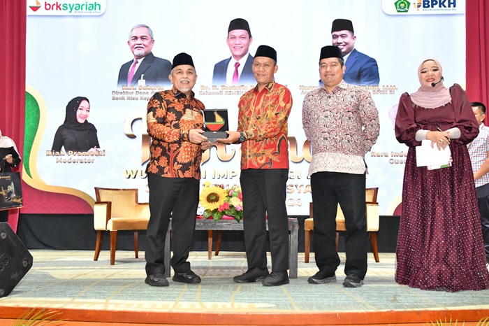 Daftar Tunggu 23 Tahun, Wujudkan Cita-cita Haji Muda Dengan Mendaftar Porsi di BRK Syariah