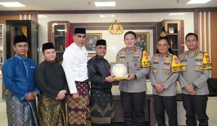 Perkuat Komitmen Kelembagaan, Pimpinan DPRD Riau Kunjungan Silahturahmi ke Polda Riau
