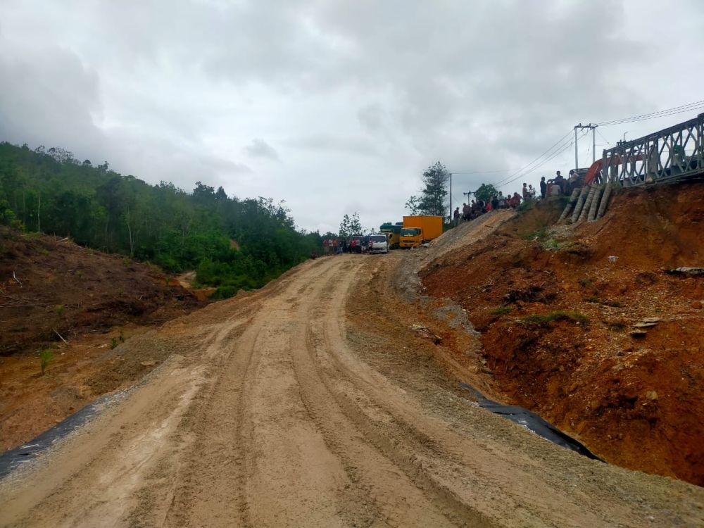 Sempat Ditutup Total, Mulai Hari ini Jalan Sumbar-Riau di Desa Tanjung Alai Kampar Buka Tutup