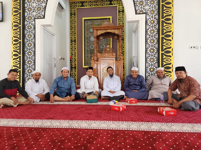 Ustadz Zaitul Waris jadi Khatib Jumat di Masjid Al Hidayah