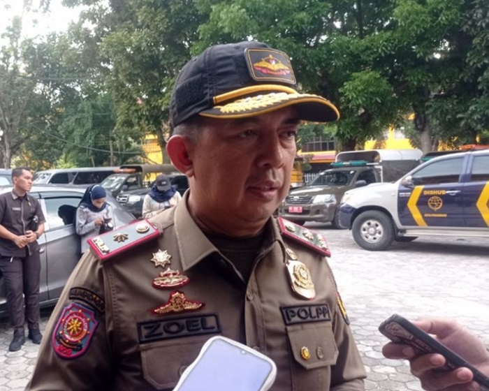 Kerahkan 200 Personel, Satpol PP Pekanbaru Tertibkan Seluruh APK Paslon Kepala Daerah