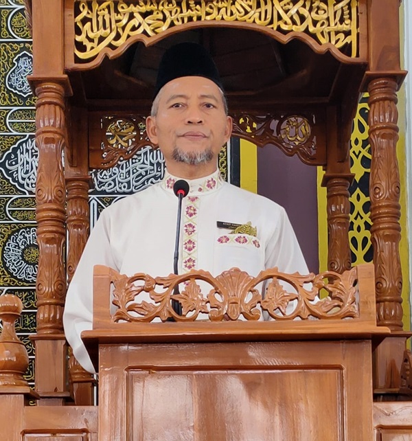 Ustadz Ayat Cahyadi jadi Khatib Shalat Jumat di Masjid Al Hidayah Pekanbaru