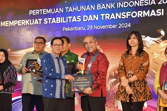 BRK Syariah Sabet Penghargaan Sebagai Pionir Digitalisasi Pemerintah Daerah