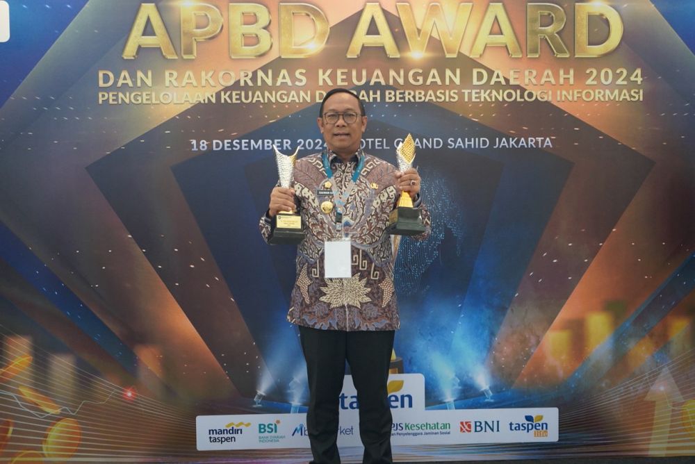 Pemprov Riau Raih 2 Penghargaan Pada APBD Award 2024 dari Kemendagri