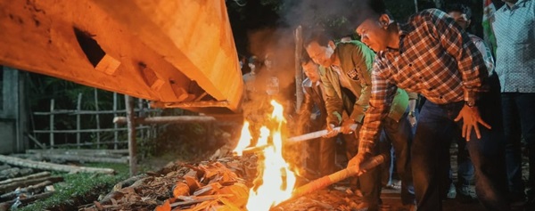 Bupati Kuansing Layur Jalur Nago Sati Paboun, Penggalangan Dana Tembus Rp106 Juta