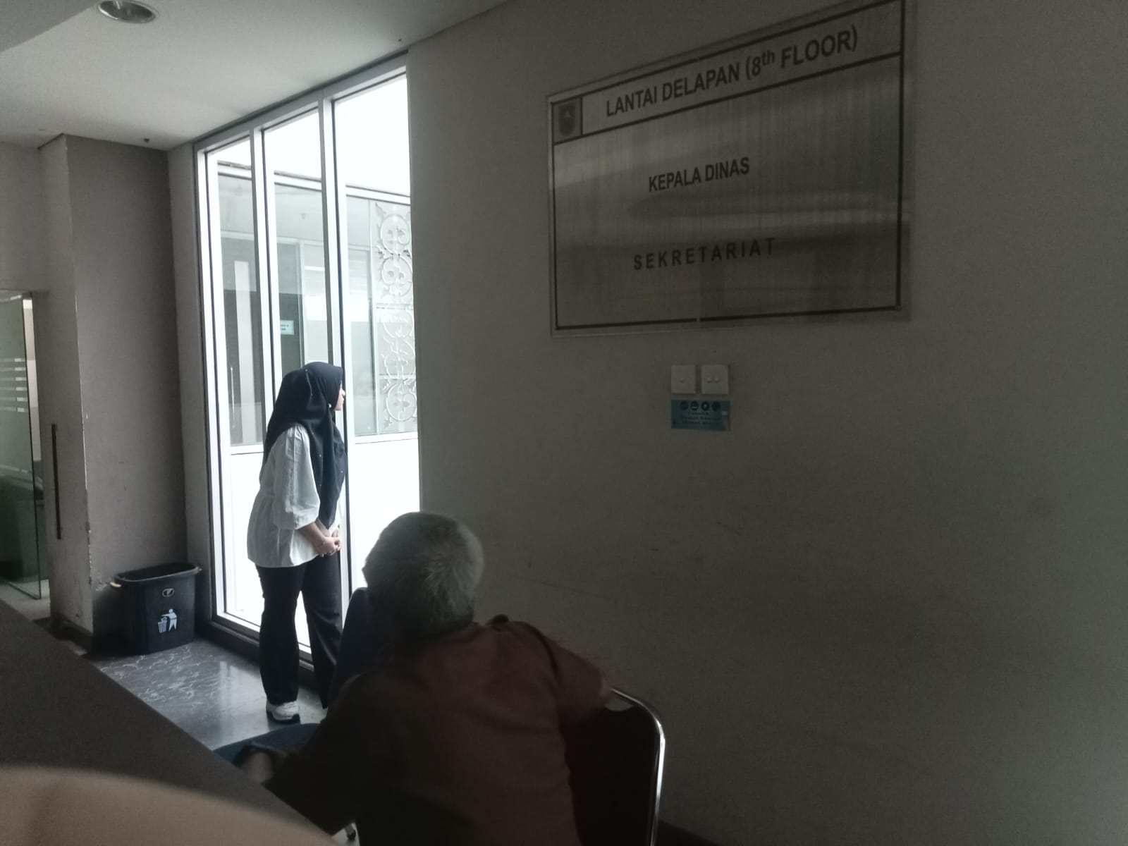 Diduga Terkait Kasus Payung Masjid Annur, KPK Geledah dan Bawa 5 Koper Lebih Dokumen dari Kantor PUPR Riau