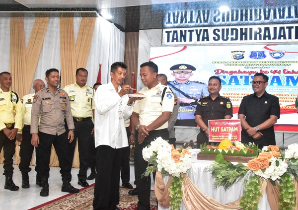 HUT ke-44, Bupati Kasmarni: Satpam Sudah Tunjukan Profesional Dalam Bertugas