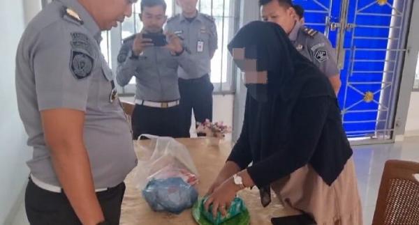 Waduh, Pengunjung Lapas Rumbai Seludupkan Sabu Dalam Roti Gabin