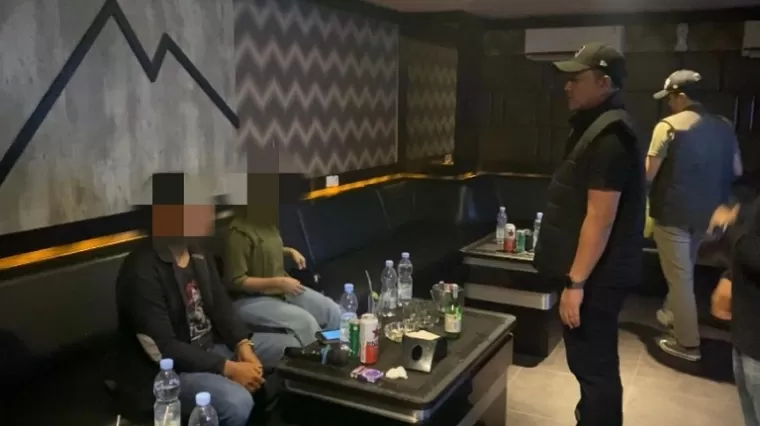 Salut! Satpol PP dan Polresta Pekanbaru Razia Hiburan Malam, Semua Pengunjung Negatif Narkoba