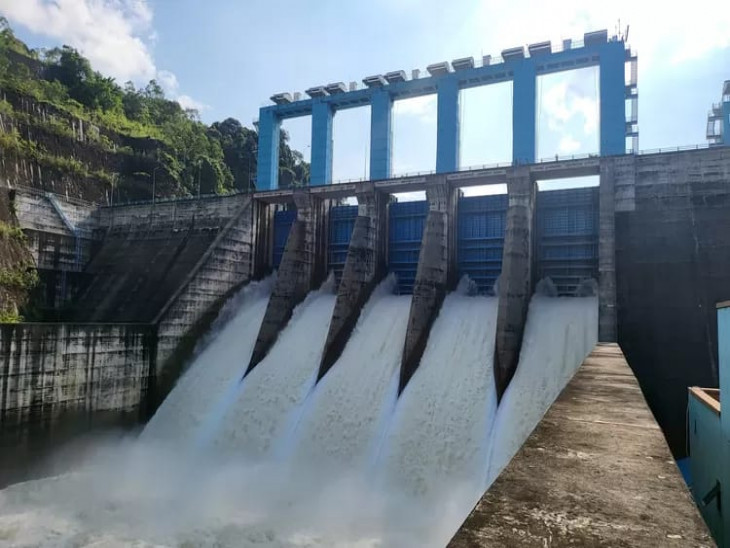 Tingginya Curah Hujan, PLTA Koto Panjang Buka 5 Pintu Air, Waspada Banjir!