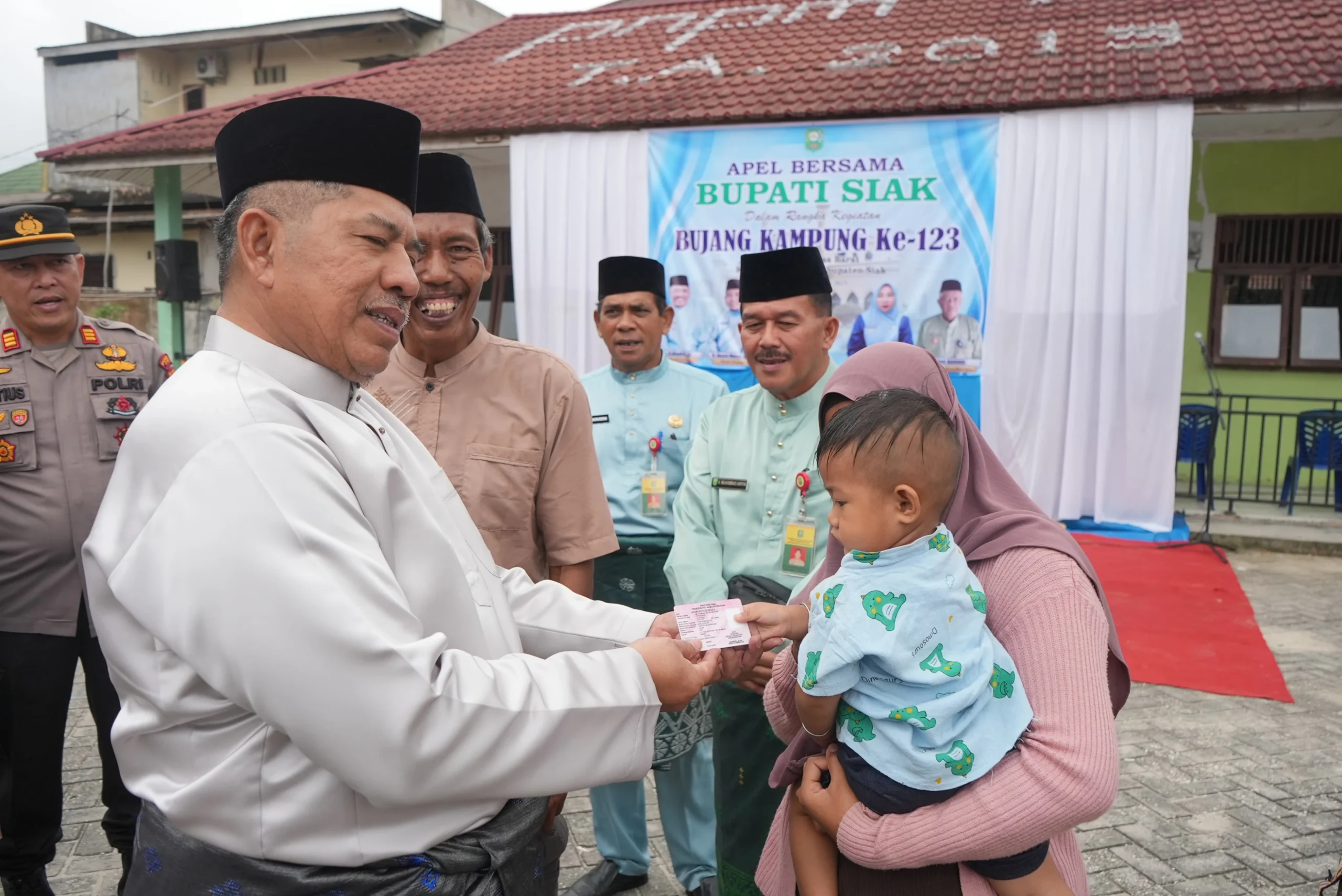 Alfedri Ngantor di Minas Saat Bujang Kampung ke-123, Menampung Aspirasi dan Beri Banyak Layanan