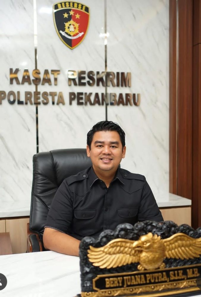 Bukannya Mengayomi, Oknum Perwira Polda Riau Malah Gelapkan Mobil Fortuner