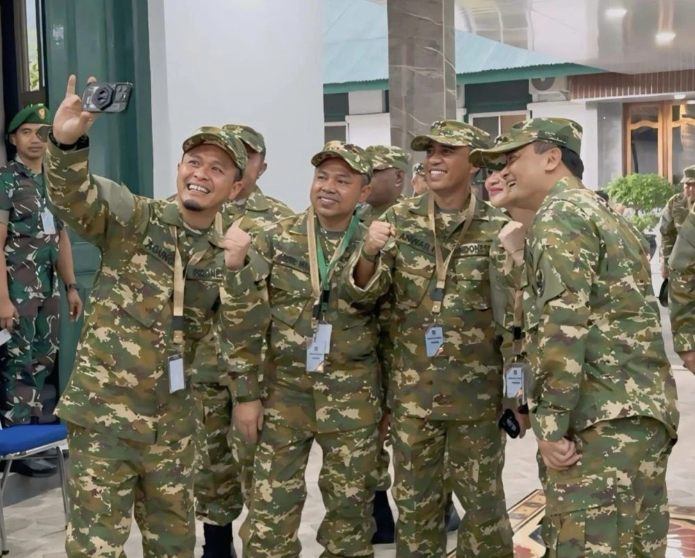 Berseragam Loreng, Gubri Abdul Wahid Tergabung di Kompi I Peleton 1A