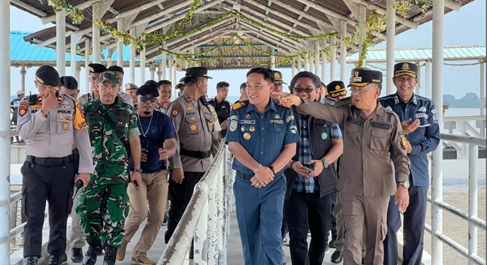 Arus Mudik Pelabuhan Tanjung Harapan Meningkat, Bupati Asmar Doakan Semua Selamat Pergi dan Pulang ke Meranti