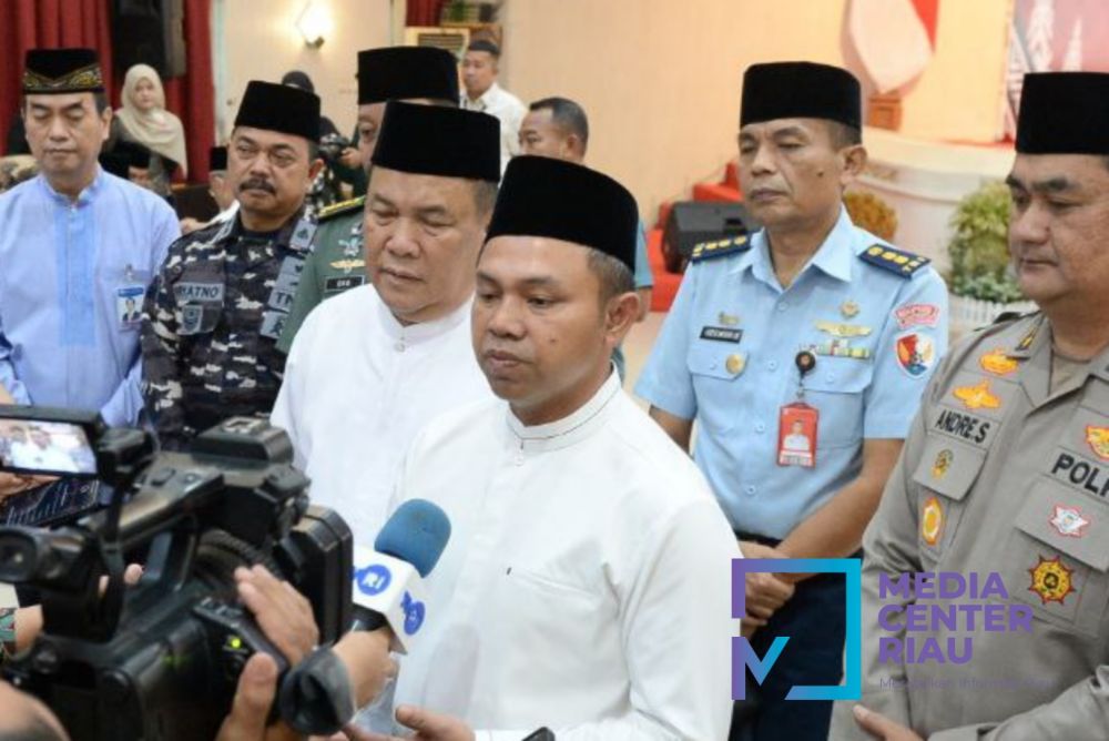 PNS dan THL Pemprov Riau Bisa Tersenyum Lebaran, Hari Ini TPP-THR dan Gaji THL Cair