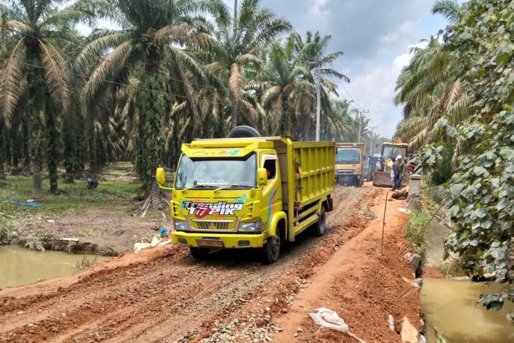 Asyik, Jalan Alternatif Pasirpengaraian-Ujung Batu Sudah Dibuka Setelah Perbaikan Darurat