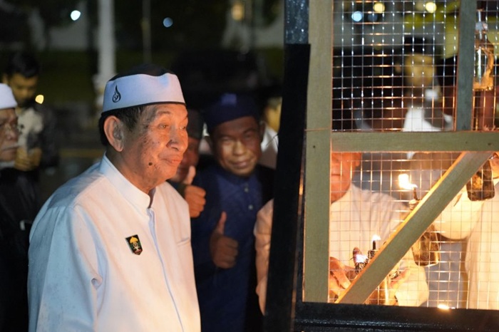 Sambut Malam 7 Likur, LAMR Berbuka Bersama dalam Tradisi Melayu di Temaram Cahaya Pelita 