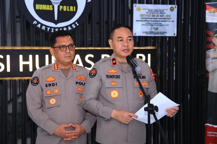 Polri Gelar Salat Gaib untuk 3 Anggota yang Gugur Dalam Tugas di Way Kanan