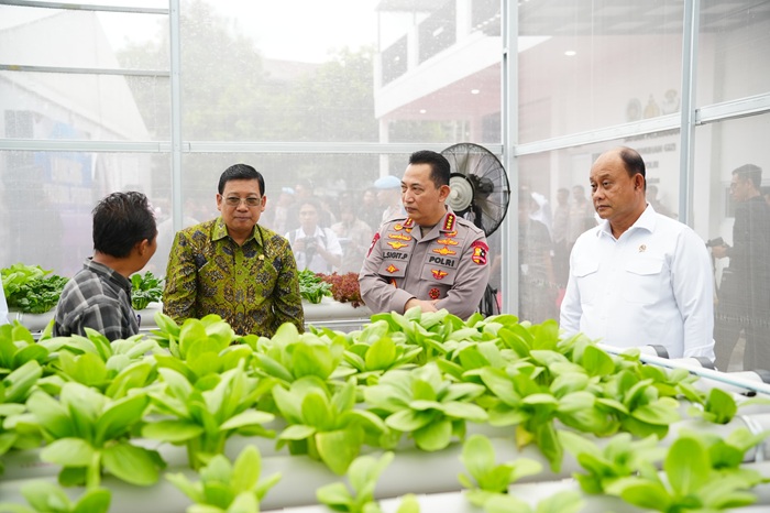 Kapolri Listyo Sigit Resmikan 20 SPPG, 16 Diantaranya di Polda Prioritas