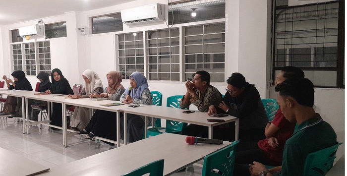 Semarak Ramadan 1446 H, STIE Riau Gelar Tadarus dan Tausyiah