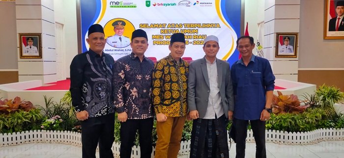 Gubri Abdul Wahid Terpilih Aklamasi Menjadi Ketua Umum Masyarakat Ekonomi Syariah (MES) Riau 2025-2028