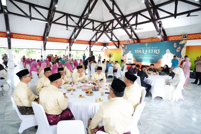 Hari Terakhir Open House Gubri Abdul Wahid Dihadiri Tamu dari Berbagai Daerah, Ada Wako Agung dan Zukri