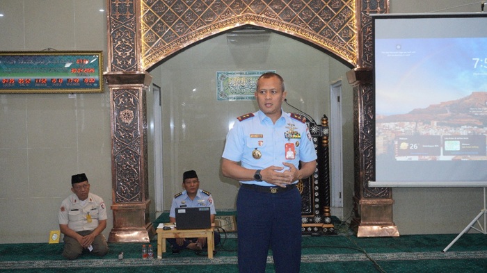 Panglima Koops Udara I Marsda TNI Mohammad Nurdin: Tingkat Iman, Makmurkan Masjid