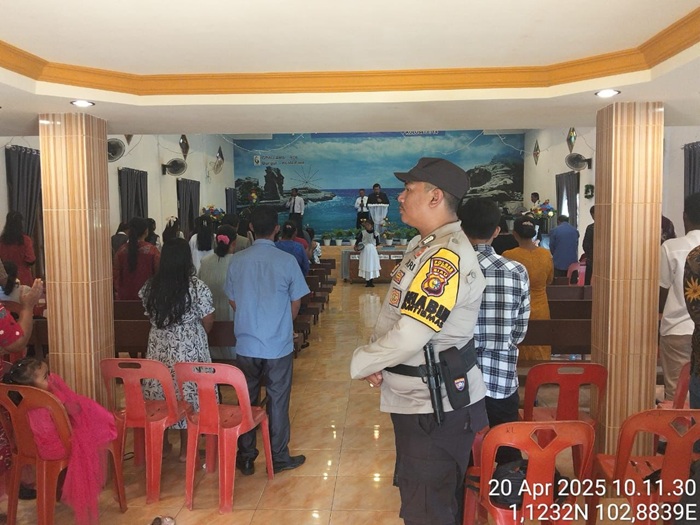 Perayaan Paskah 2025, Polres Meranti Sebar Personel Untuk Amankan dan Sterilisasi Gereja
