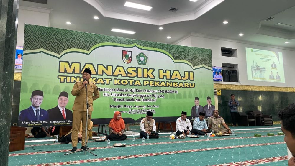 Wali Kota Pekanbaru Ingatkan Petugas Daerah untuk Total Melayani Jemaah di Tanah Suci
